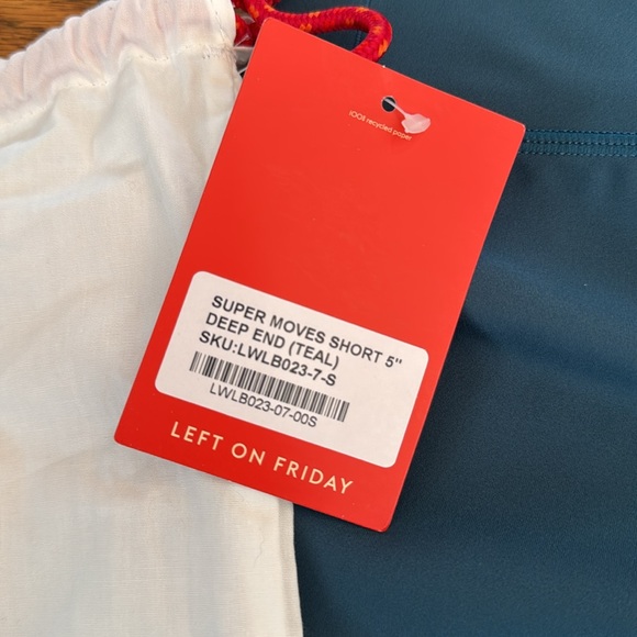 Left on Friday Shorts Small - Picture 2 of 5